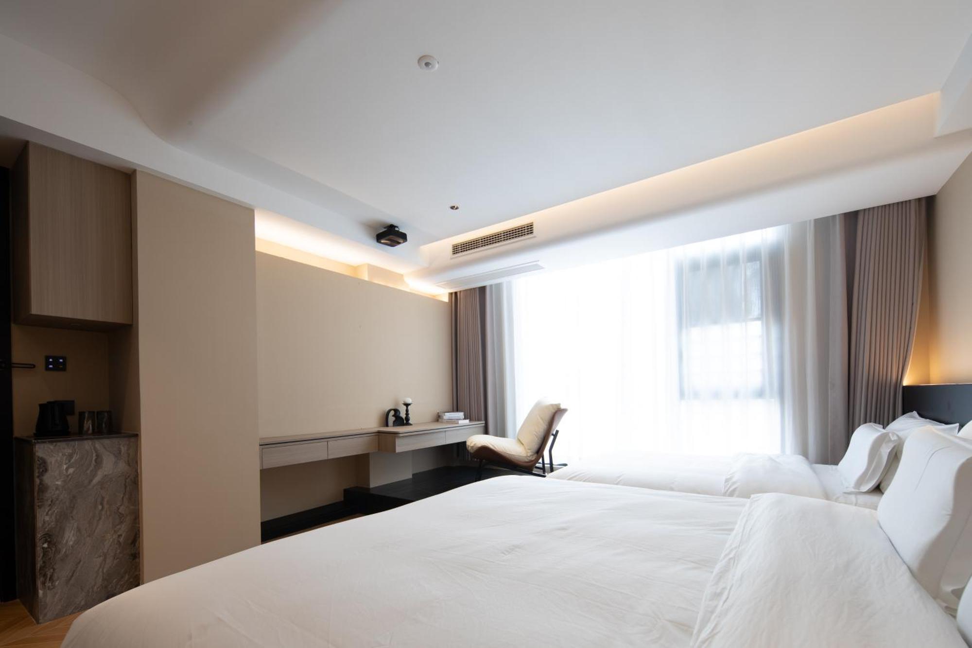 See You Soon At The Ritz Rose Summer Hotel Sanya Exterior foto